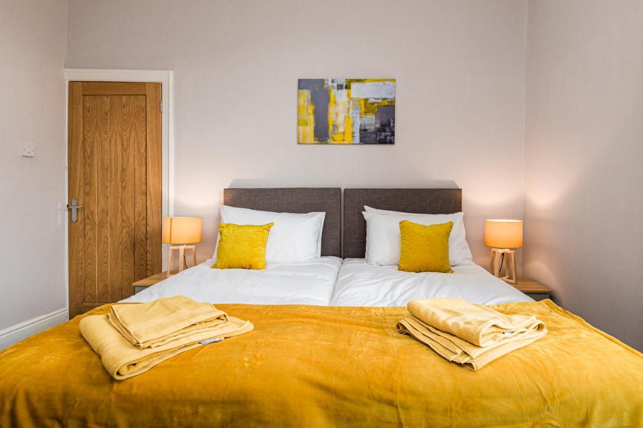 Carnarvon House - Wi-fi & Parking Contractors Holiday home